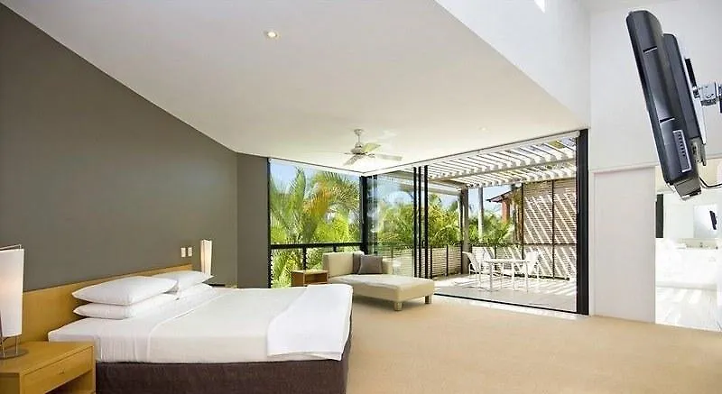 Luxury Retreat With Private Beach & Jetty